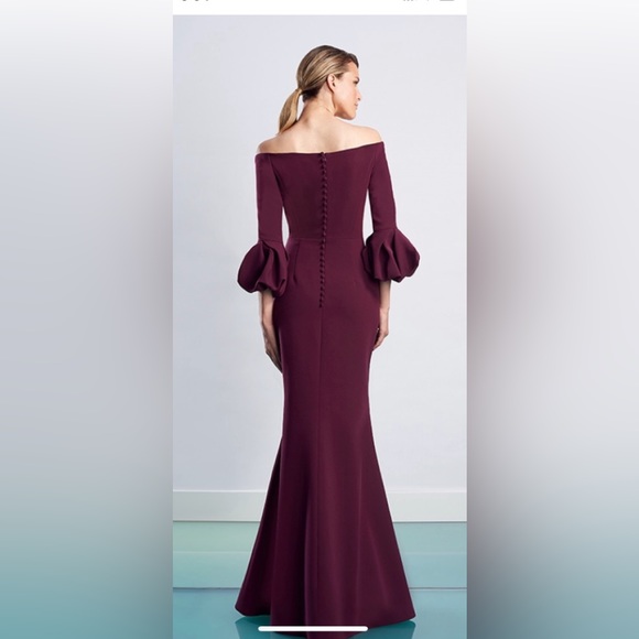 Worn 1x for a few hours b4 I changed for reception! Stunning mother of bride - Picture 3 of 15